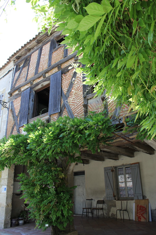 Maisons, Place de la Mairie à Dunes